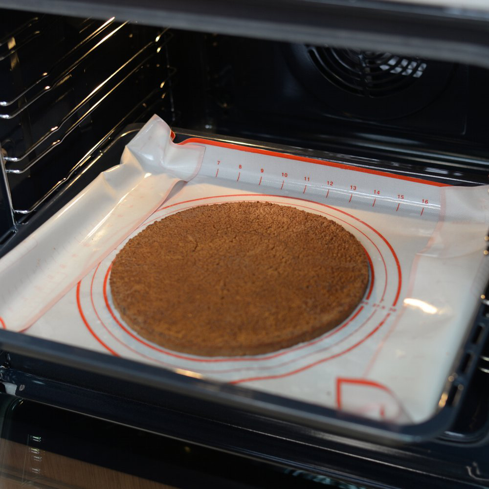 картинка Коврик для кухни Мультидом VL80-375 кулинарный с разметкой 40*30 см, силикон, белый 