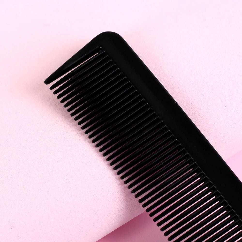 картинка Расческа Queen Fair 260586 Гребень, с металлическим хвостиком 20*2,5 см, пластик, металл, черная 