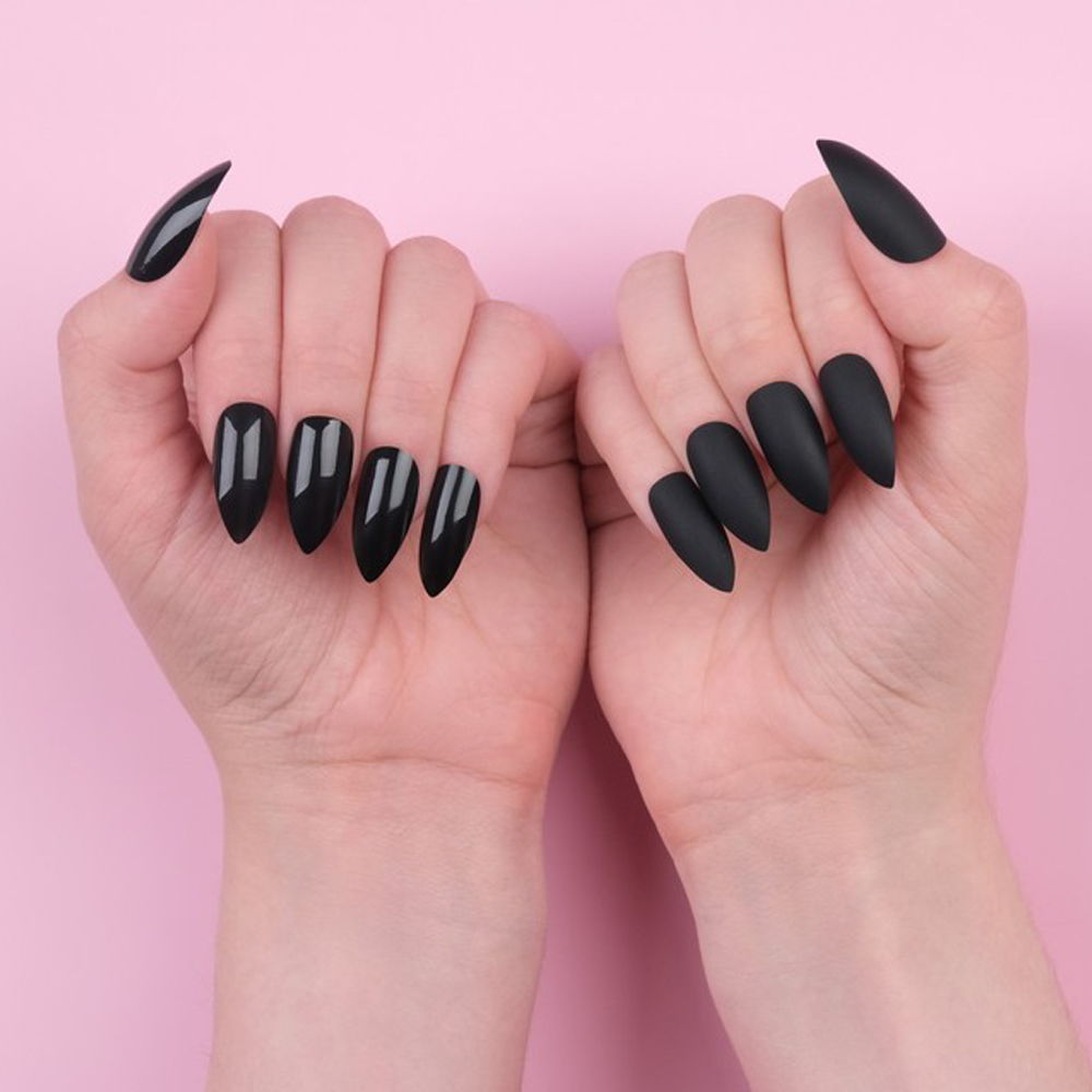 картинка Ногти накладные Queen Fair 9718387 форма миндаль, 24 шт с клеевыми пластинами, черные 