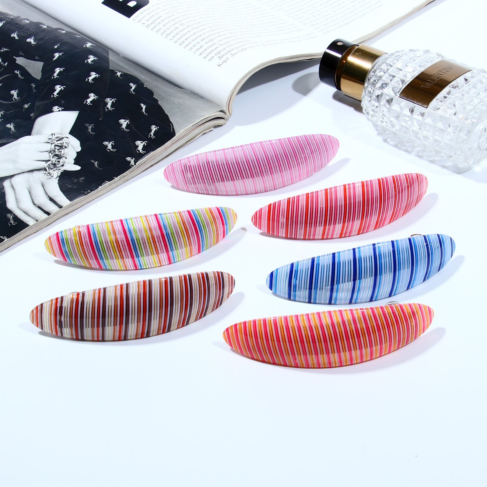 картинка Заколка-автомат для волос Queen fair 9709098 Адель, принт 10 см, в ассортименте 