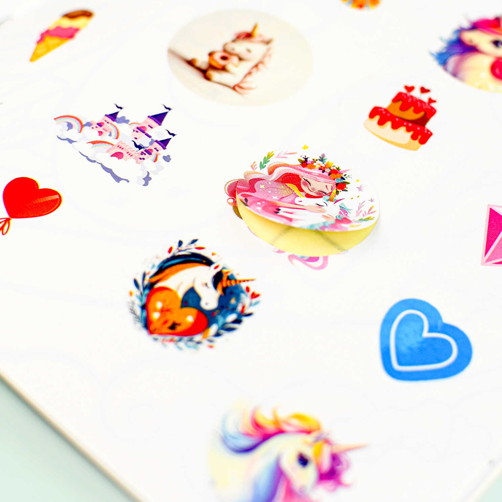 картинка Раскраска 67898 Единороги, с наклейками А5, 165*235 мм, 8 листов 