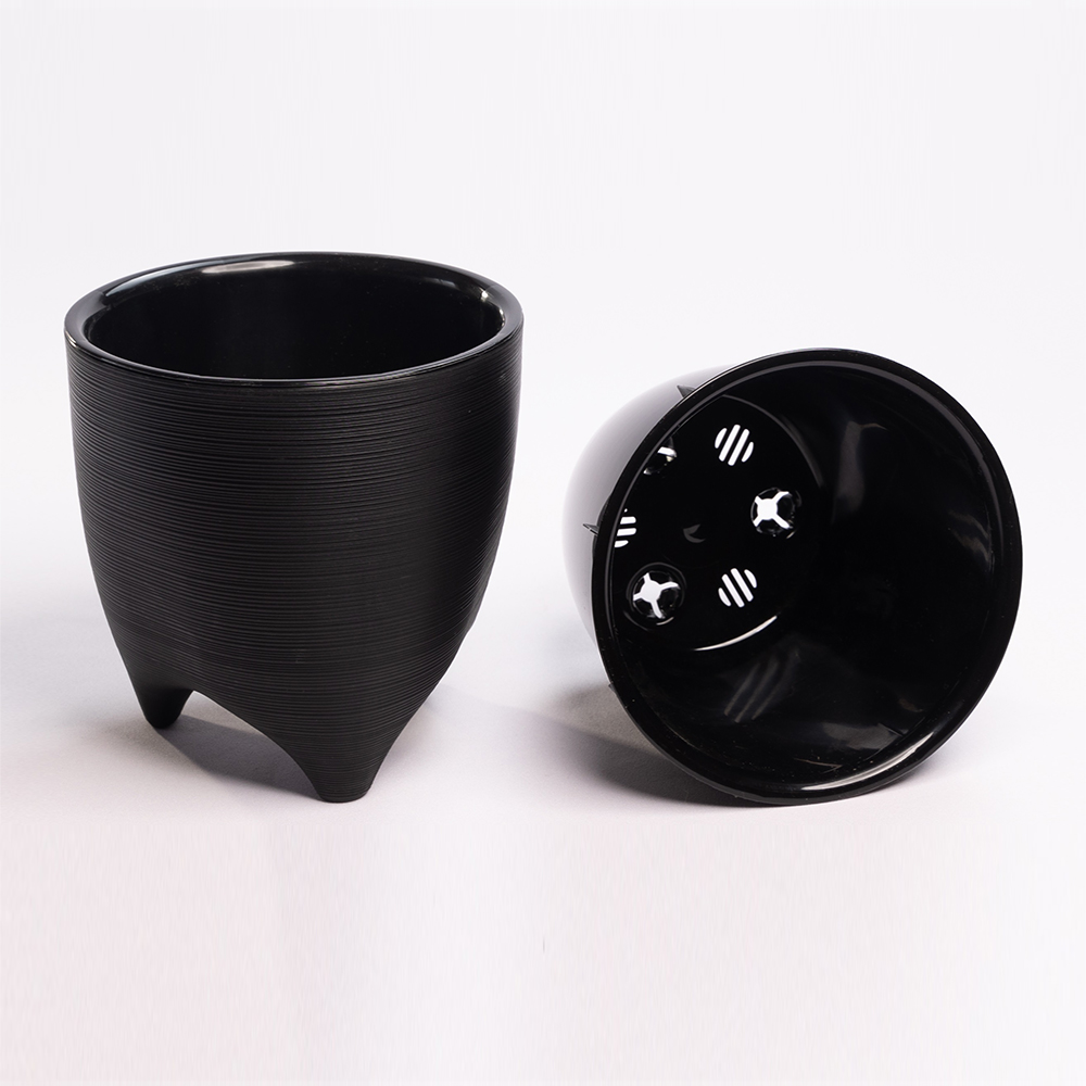 картинка Кашпо ДК16-75 Де Коста, пластиковое с вкладышем, черное, 2,25 л 