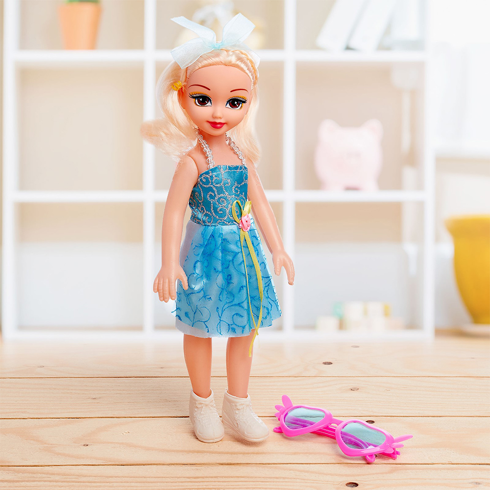 картинка Кукла 4404234 Даша в платье, с аксессуарами, пластик, текстиль 