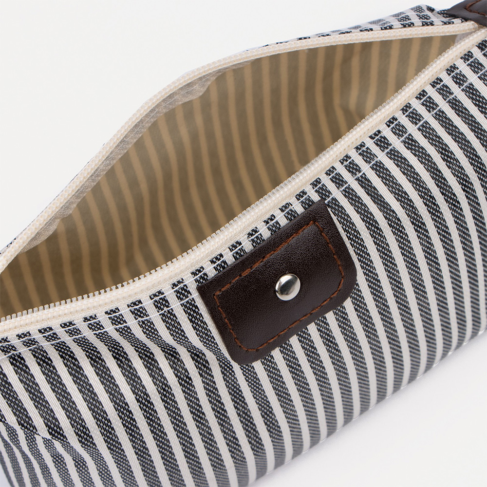 картинка Косметичка 7127551 на молнии 26*0,5*11 см, черный 