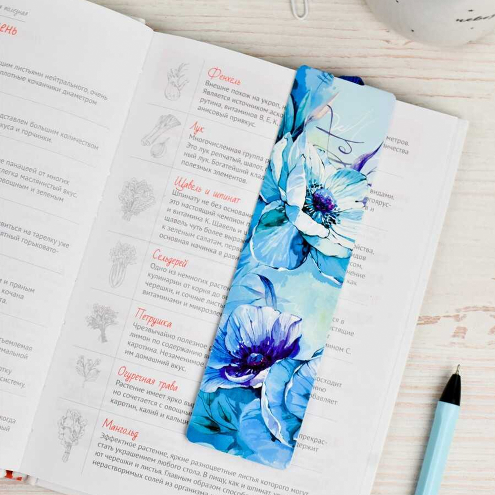 Закладка для книг Феникс 61200 фигурная вырубка, Голубые лепестки 57*170 мм