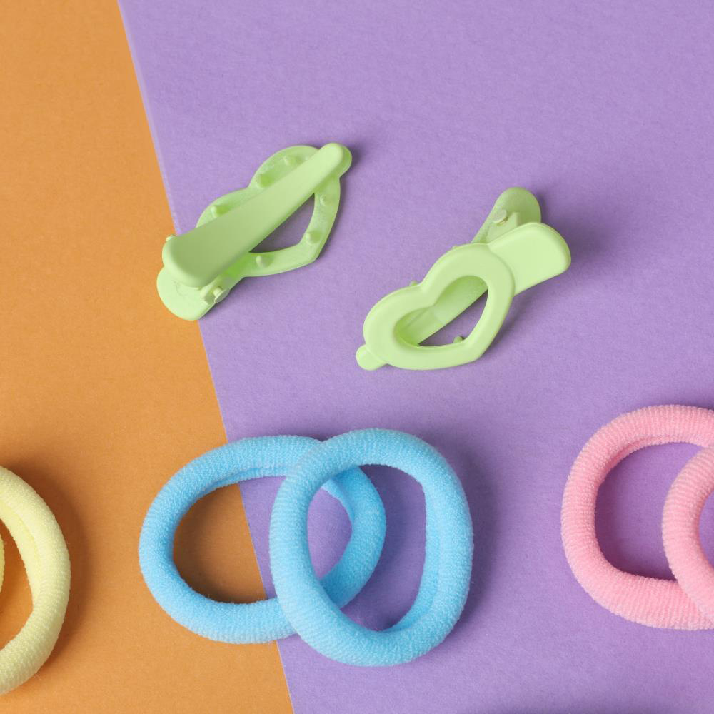 картинка Набор для волос 10309457 (10 резинок 3 см + 2 зажима 3 см), сердечность, зелёный 