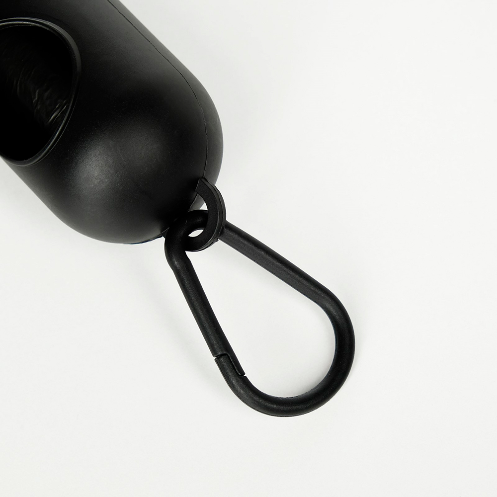 картинка Пакеты для уборки за собаками Пижон 9155686 в контейнере с карабином, черные 29*21см, 15 шт 