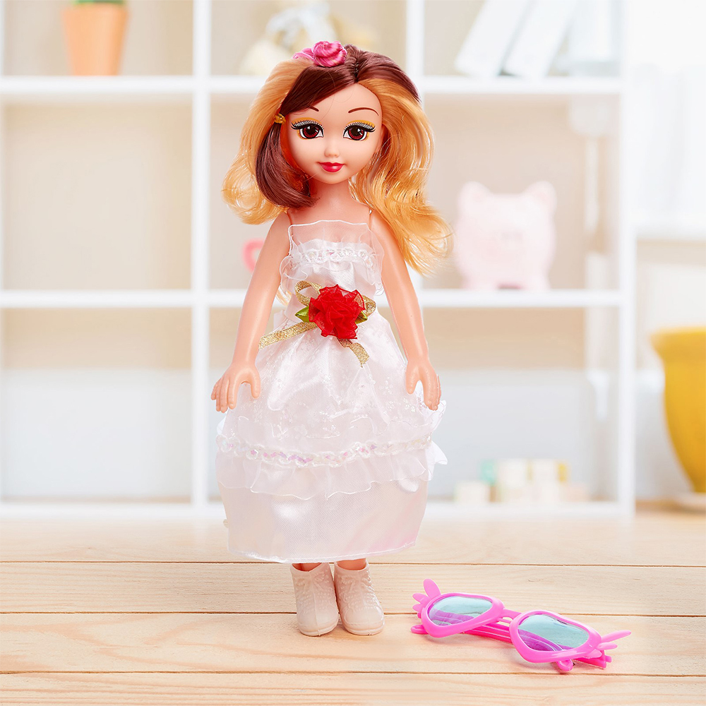 картинка Кукла 4404234 Даша в платье, с аксессуарами, пластик, текстиль 