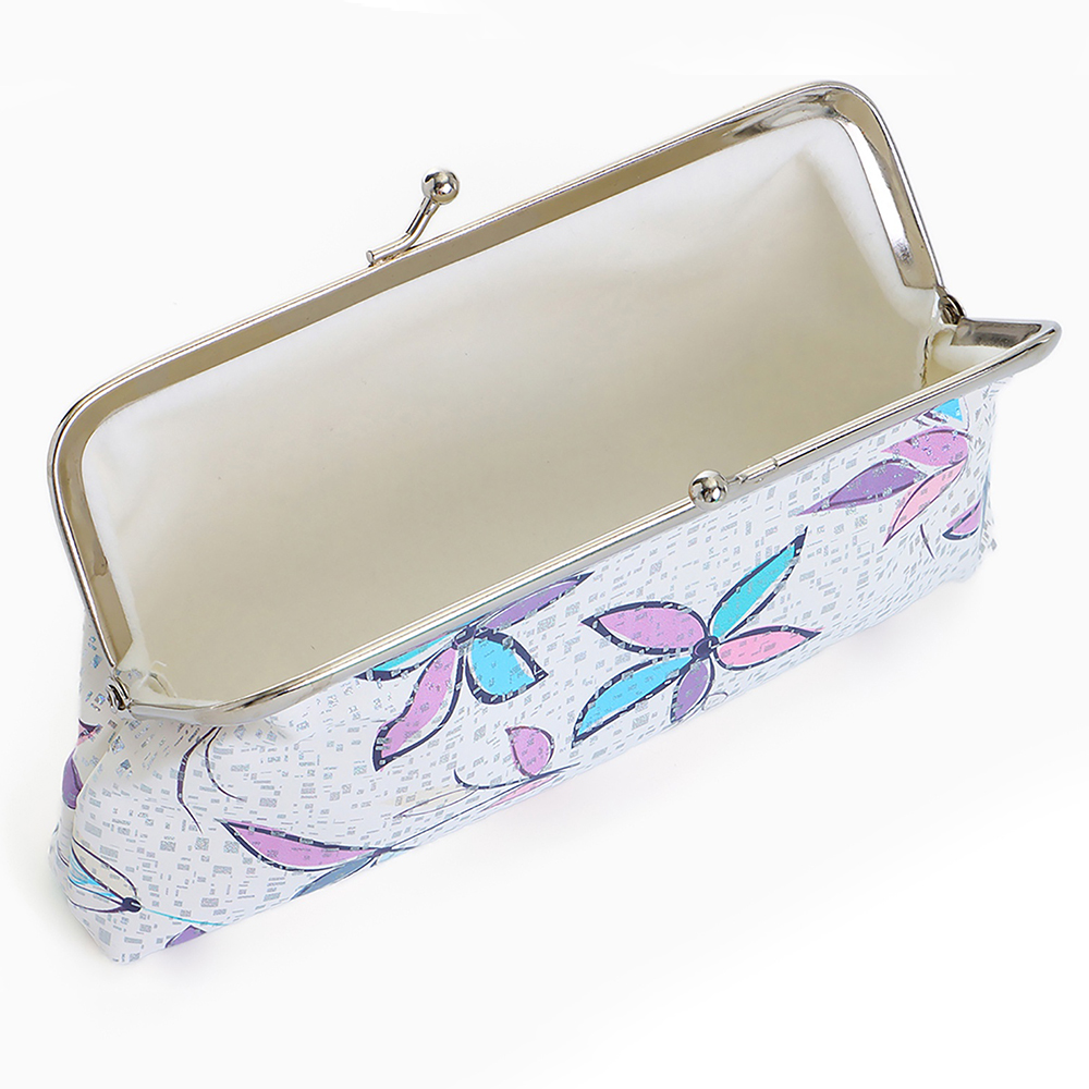 картинка Косметичка 10658674 на фермуаре, маленькая, с цветочным принтом 17*2*10 см, искусственная кожа, фиолетовая 