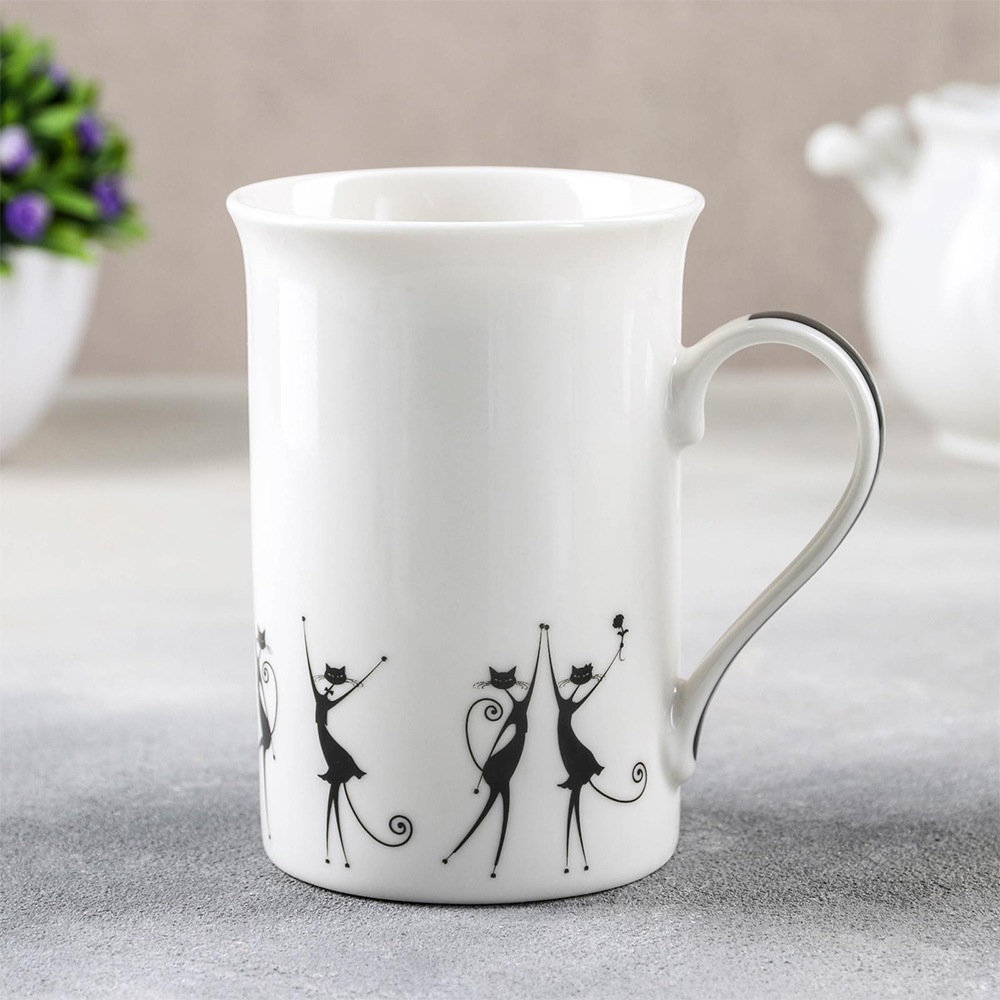 Кружка 4937772 Чёрные кошечки, фарфор, 300 мл