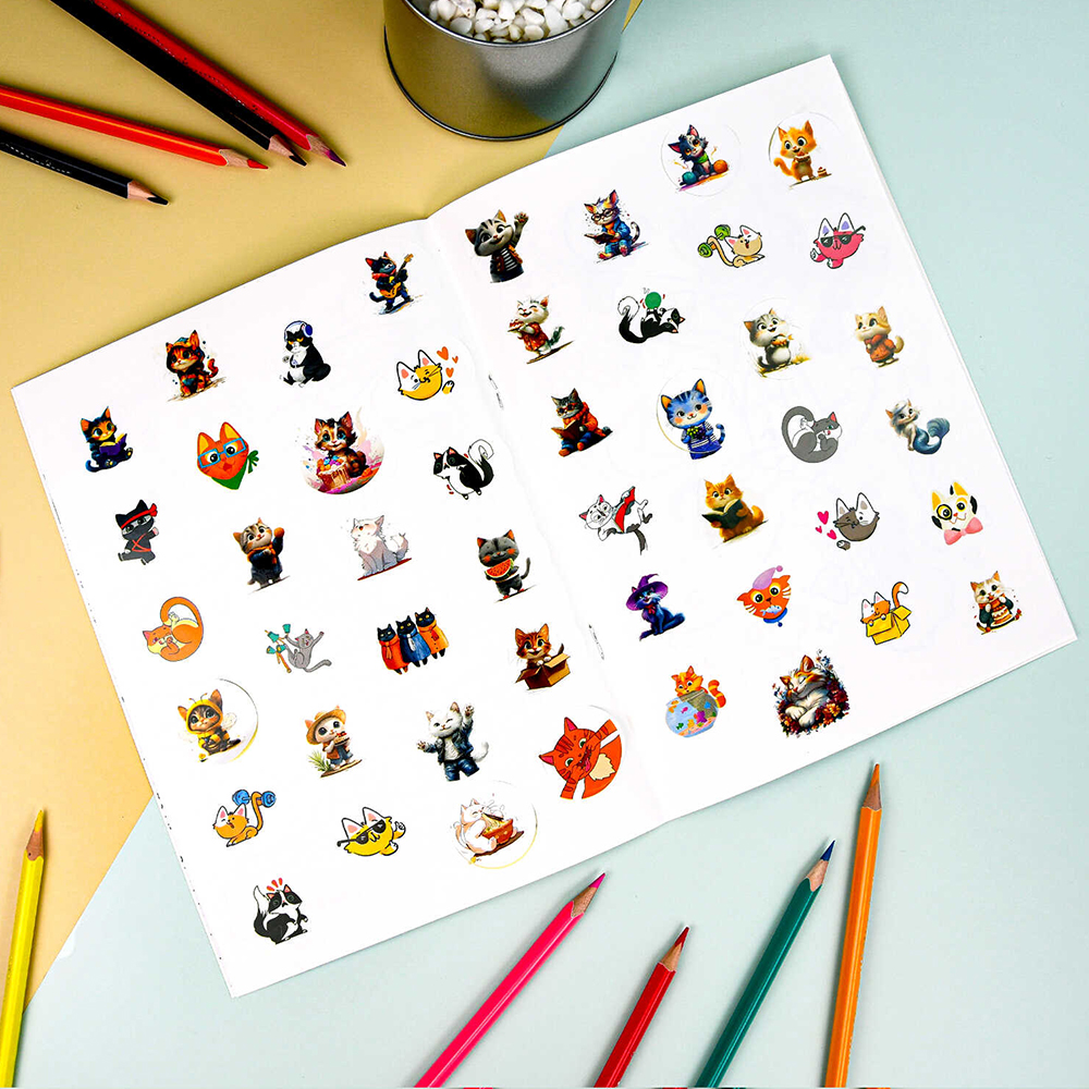 картинка Раскраска 67899 Коты, с наклейками А5, 165*235 мм, 8 листов 